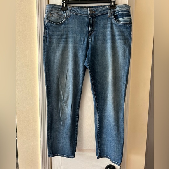 Two pair Kut from the Kloth Catherine Ankle Straight Leg Jeans. Sz. 14 - Picture 4 of 8